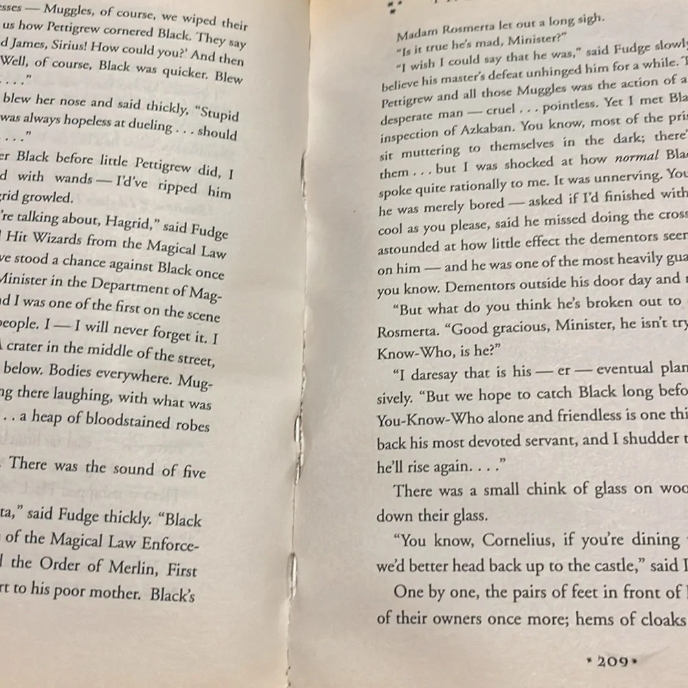Harry Potter and the Prisoner of Azkaban Paperback Book #3 by J. K. Rowling EUC